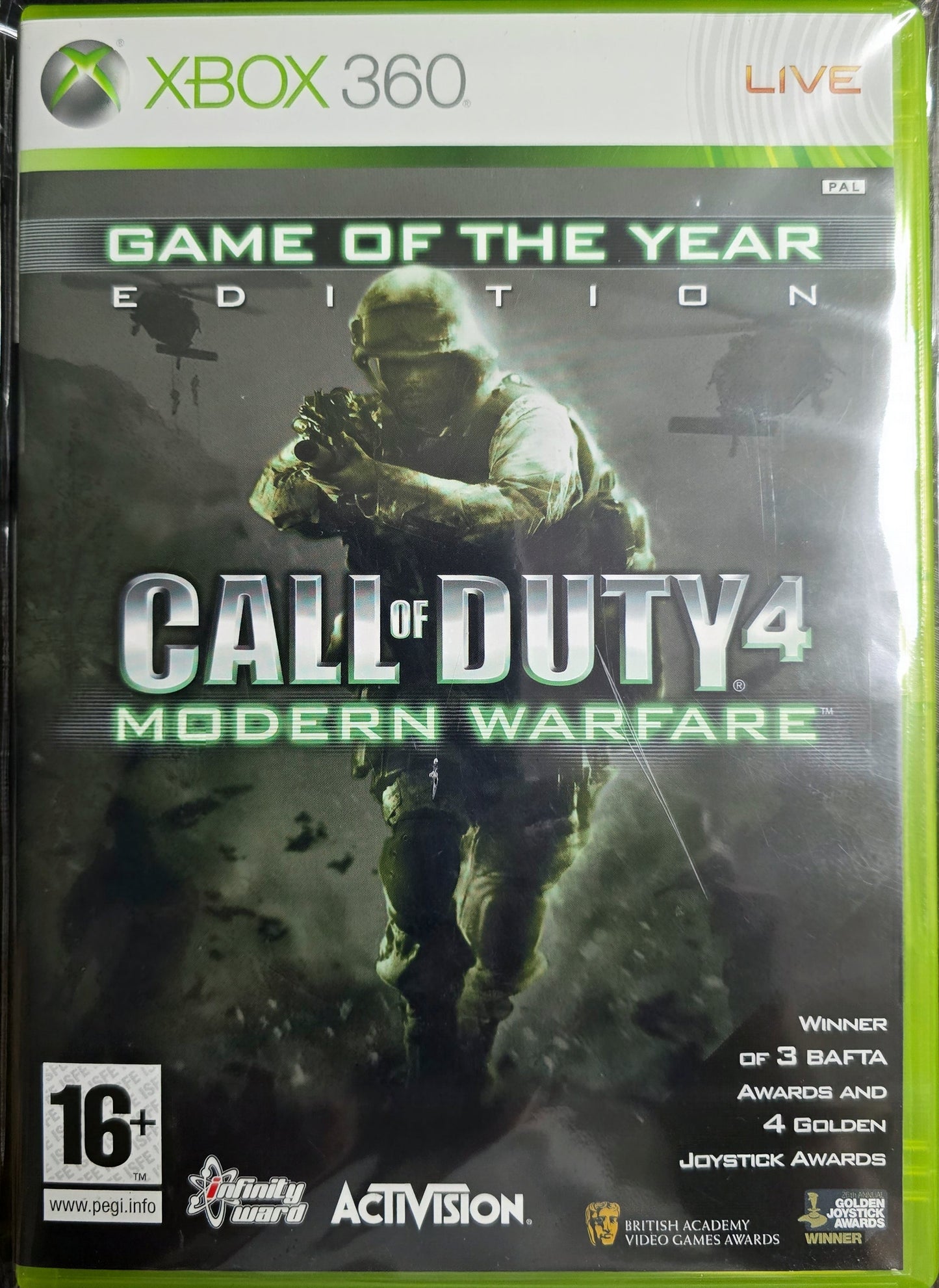 Call of Duty 4: Modern Warfare  – Xbox 360 First Person Shooter Activision